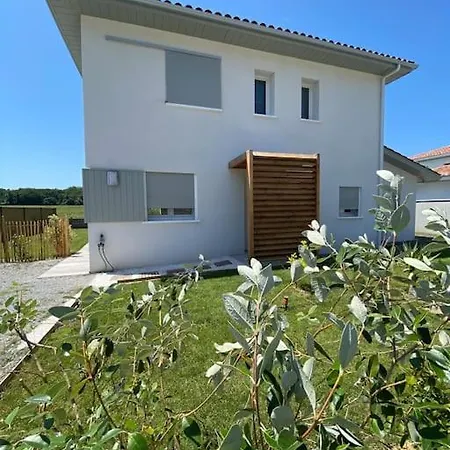 Au Pays Basque Βίλα