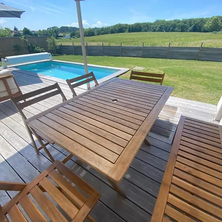 Au Pays Basque Ανγκλέ